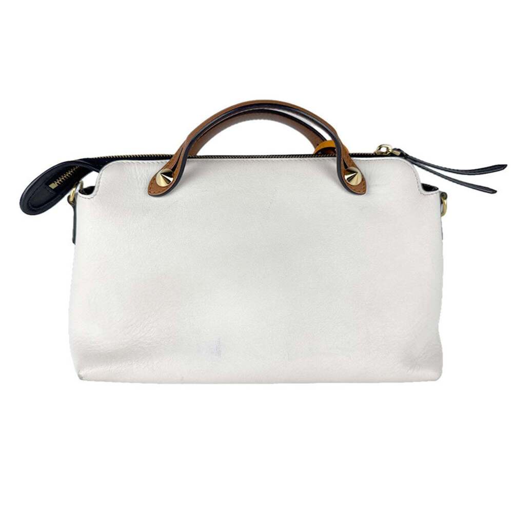 FENDI Brown Leather Shoulder Bag - Picture 3 of 15
